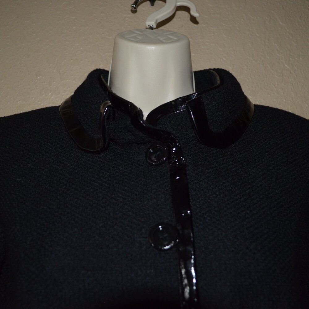 Sz 34 0 Escada Black Textured Patent Leather Trim Detail Skirt Blazer Suit Set - Picture 6 of 14